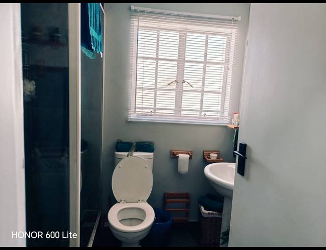 4 BEDROOM HOUSE FOR SALE IN BIRCHLEIGH